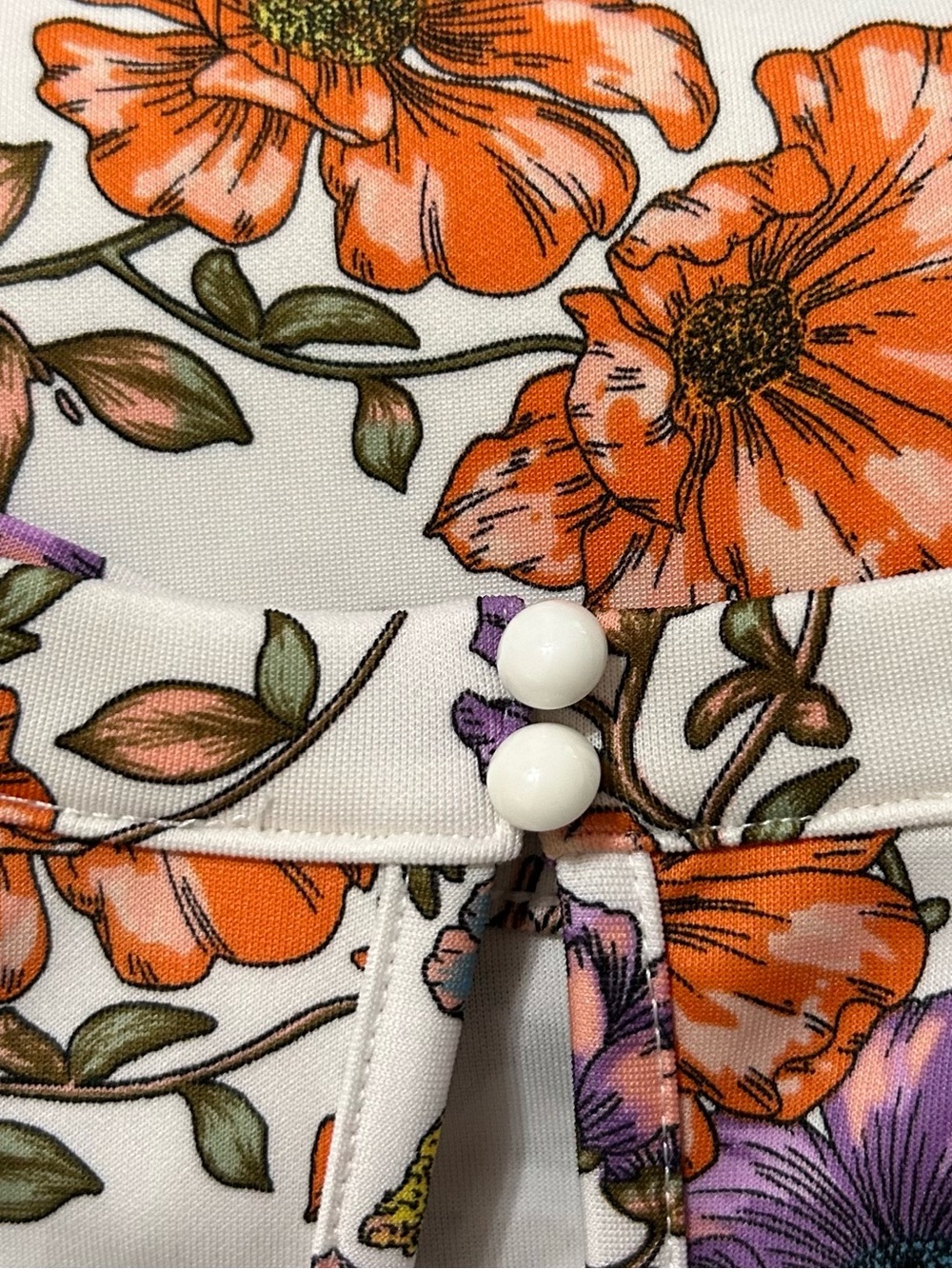 *NWOT 🌸Colorful Floral Halter Dress with Beautiful Purple, Blue & Orange Flowers - Picture 6 of 12